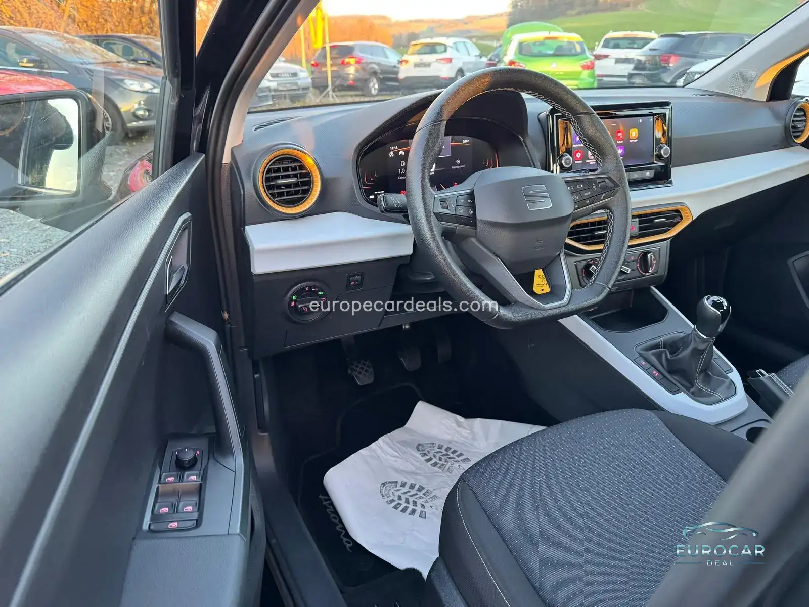 Seat Arona