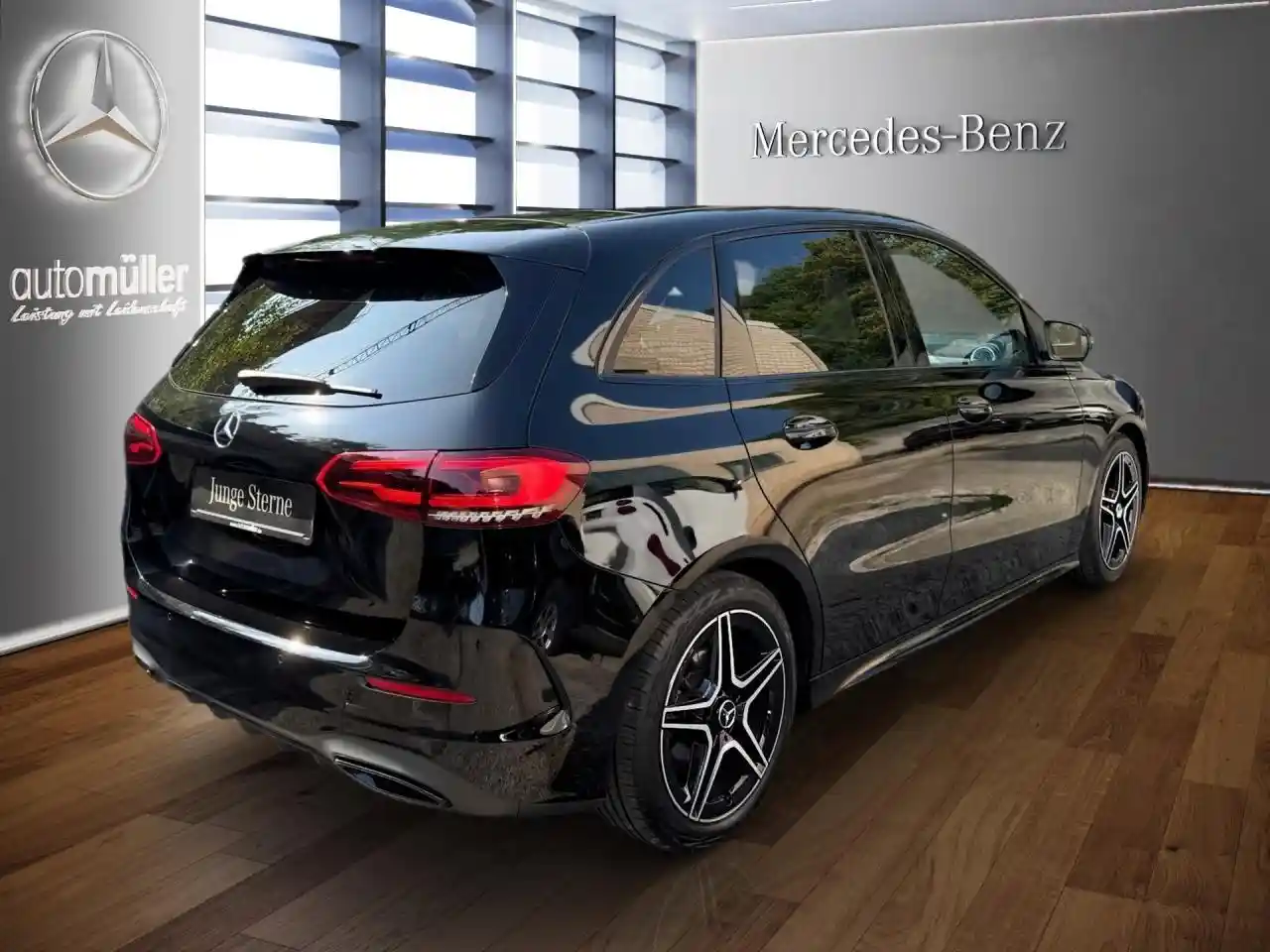 Mercedes-Benz B 180