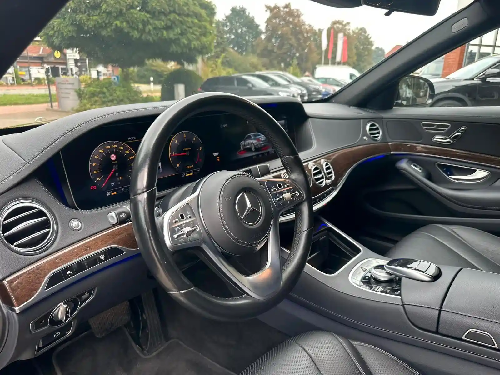 Mercedes-Benz S 400