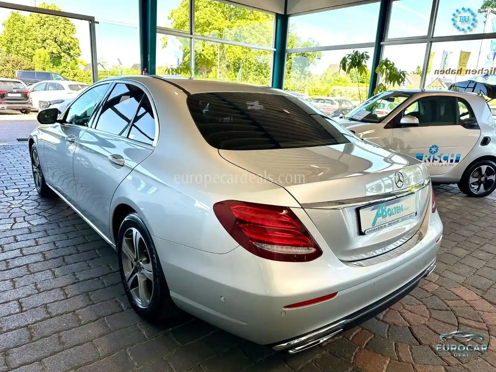 Mercedes-Benz E 200