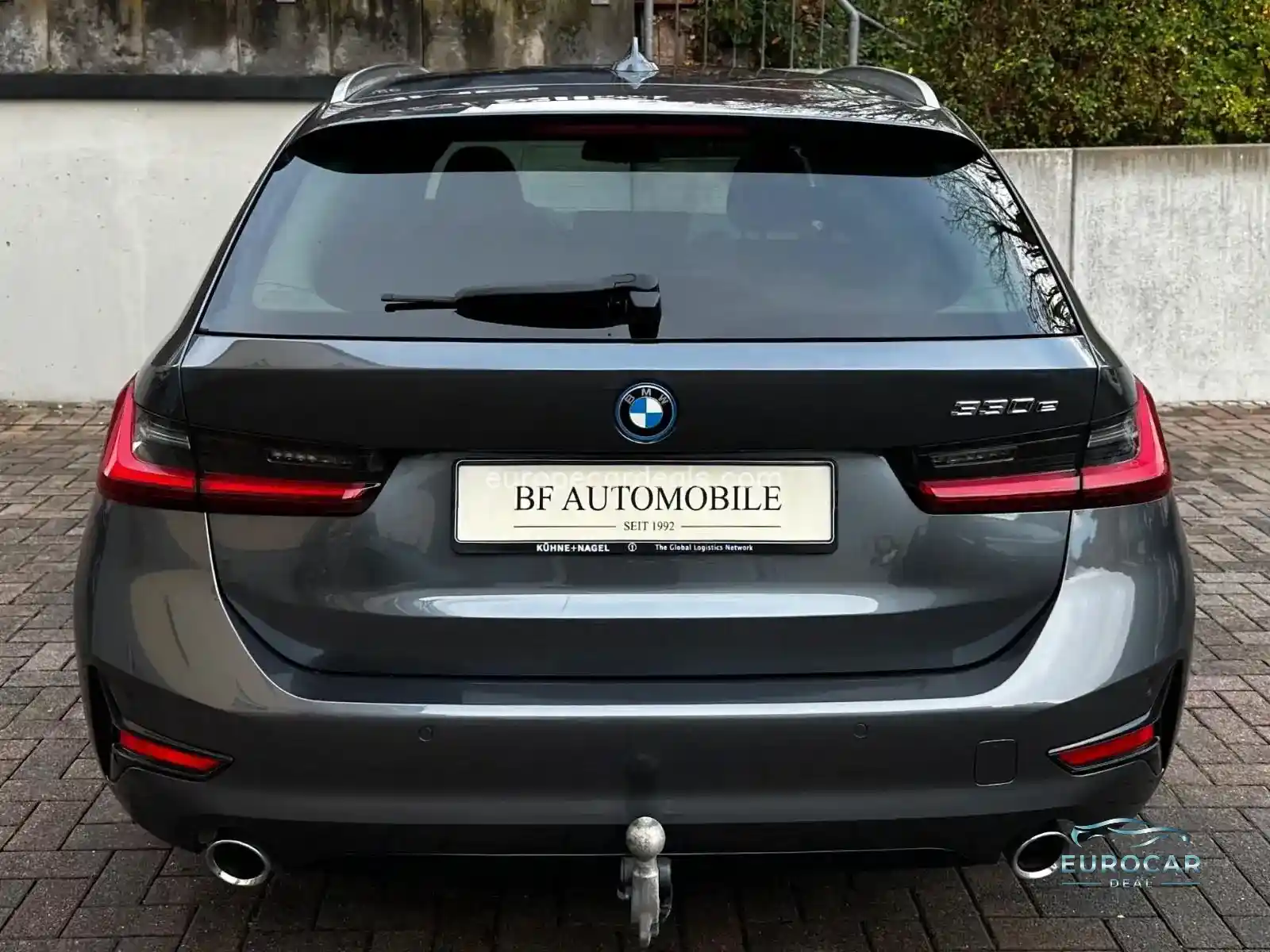 BMW 330