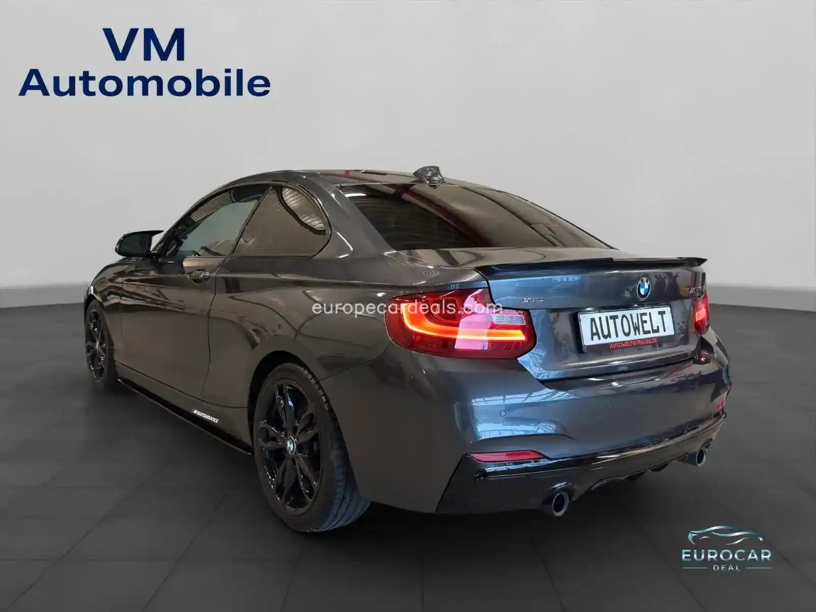 BMW M235