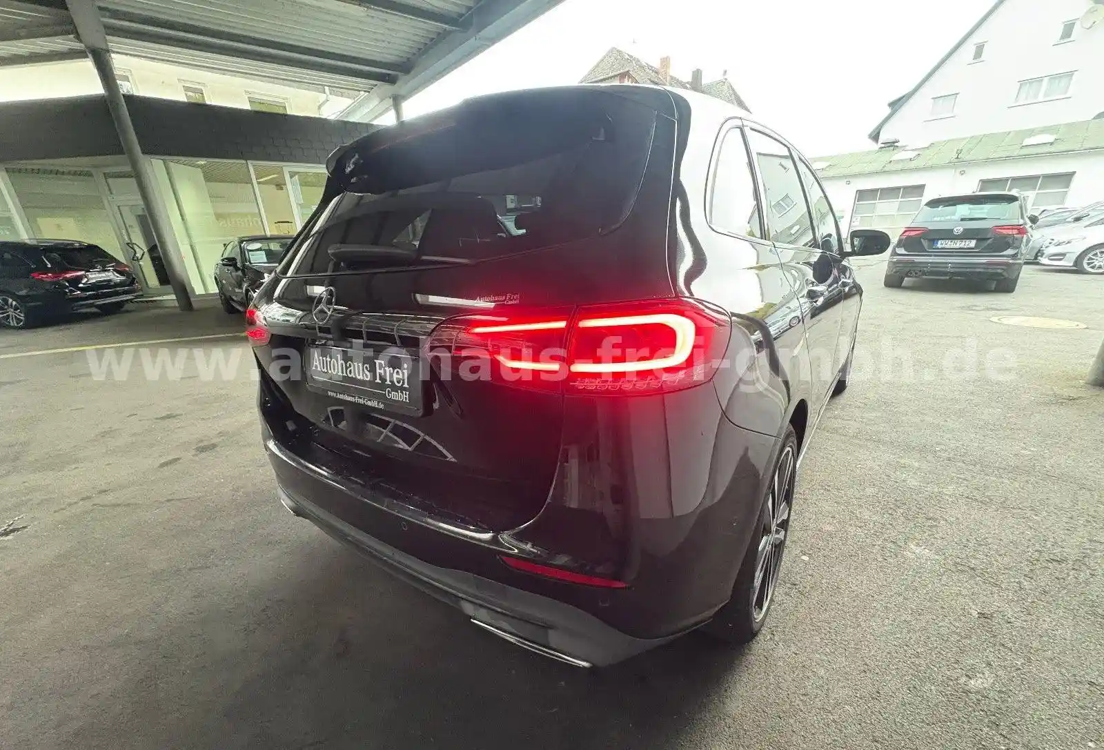 Mercedes-Benz B 200