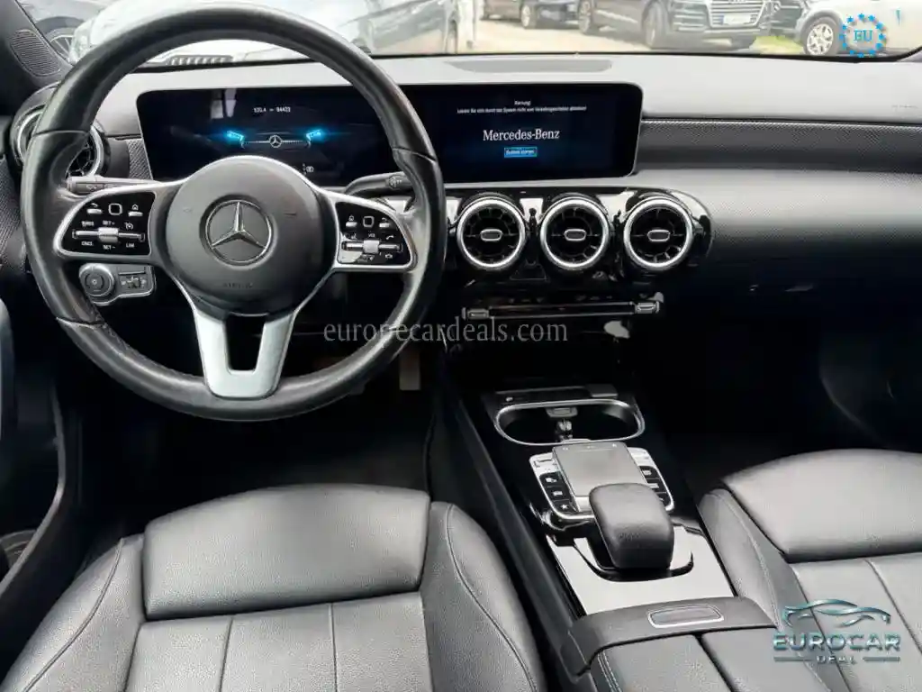Mercedes-Benz A 220