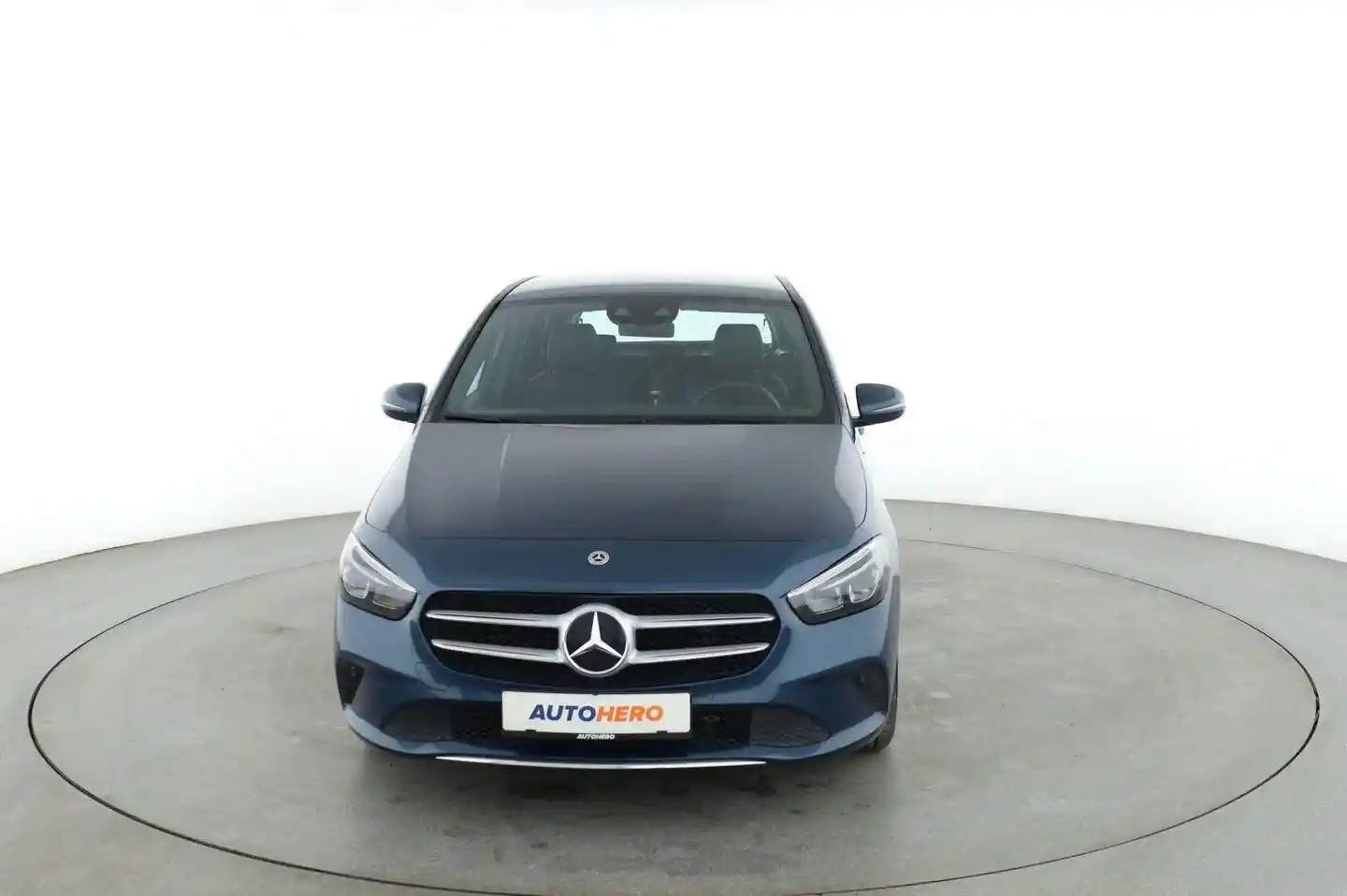 Mercedes-Benz B 220