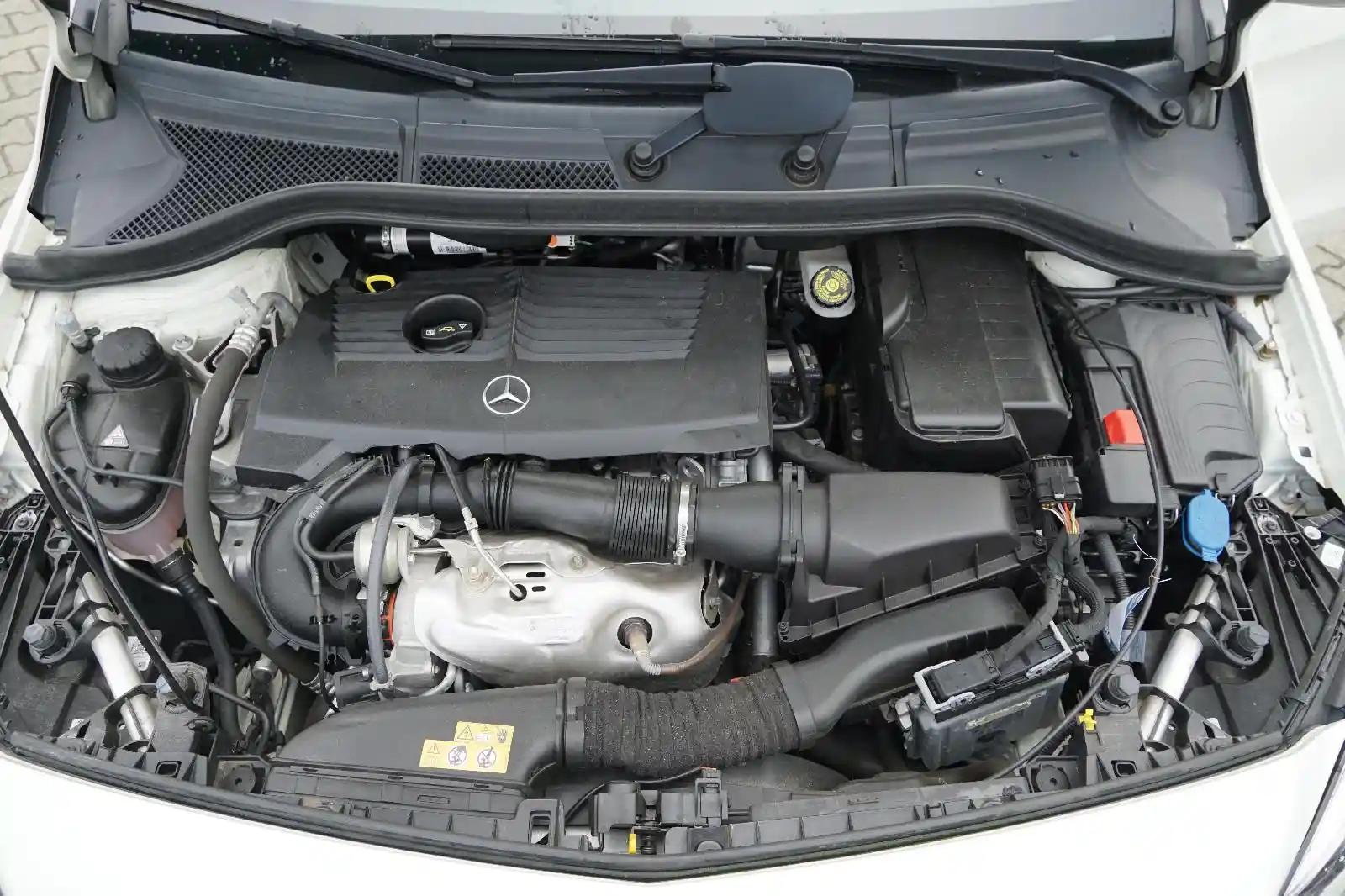 Mercedes-Benz B 220
