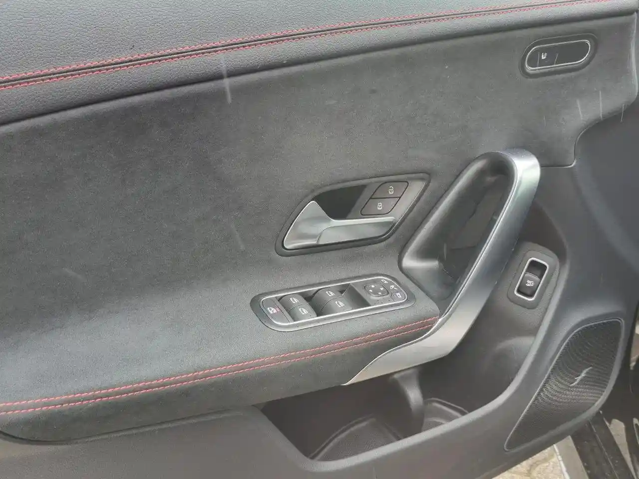 Mercedes-Benz CLA 220