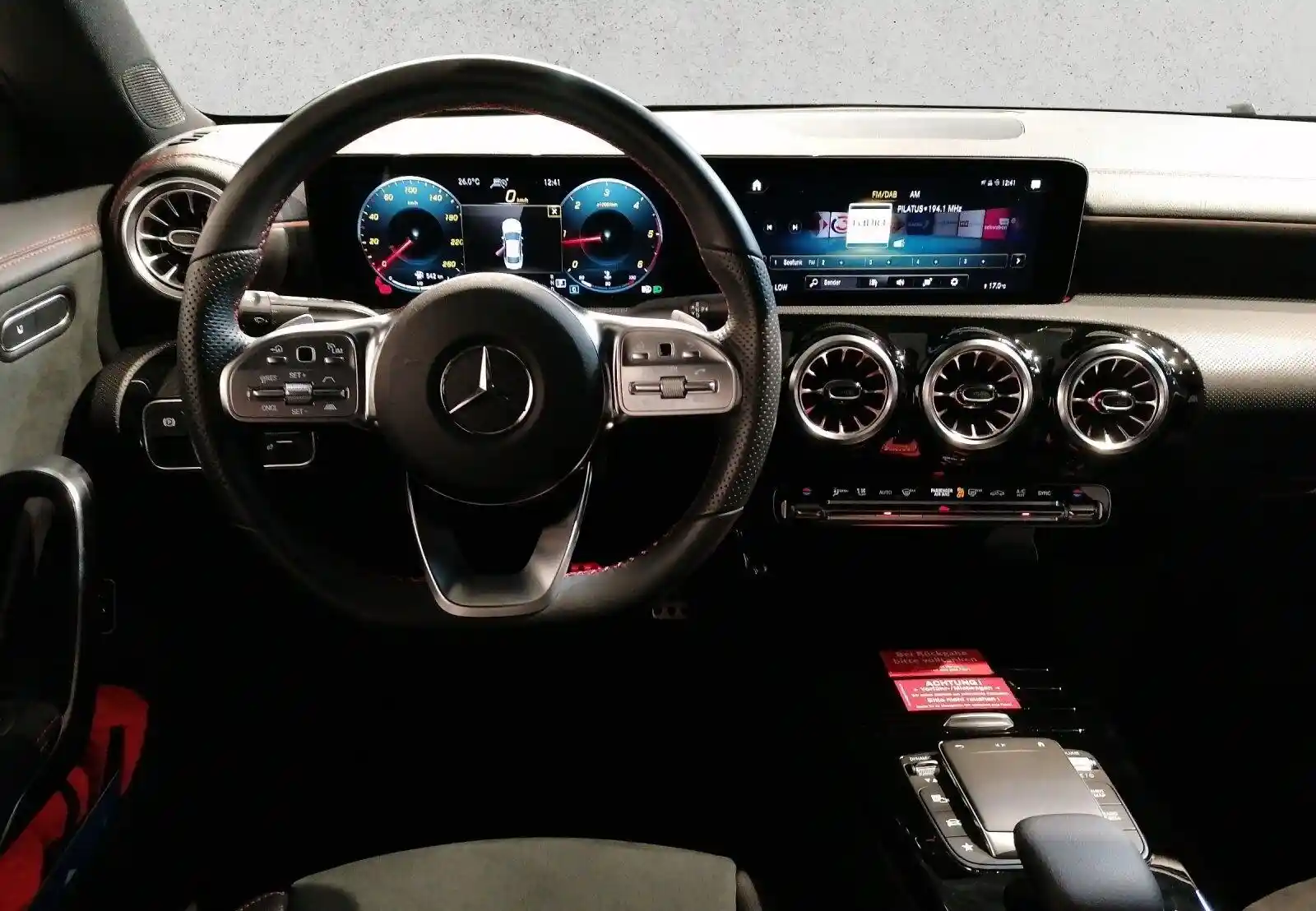 Mercedes-Benz CLA 200