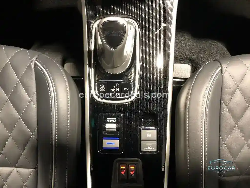 Mitsubishi Plug-in Hybrid Outlander