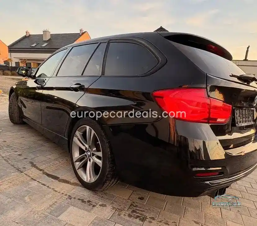BMW 330