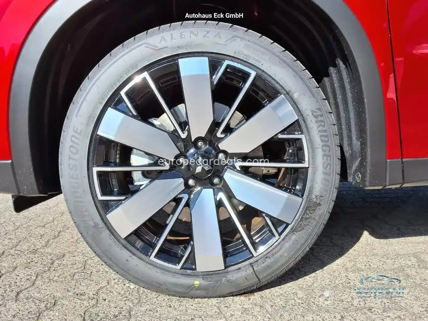 Mitsubishi Plug-in Hybrid Outlander