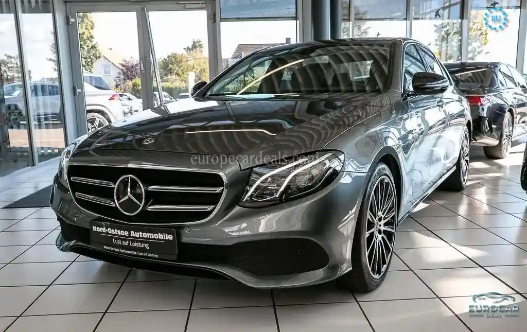Mercedes-Benz E 200