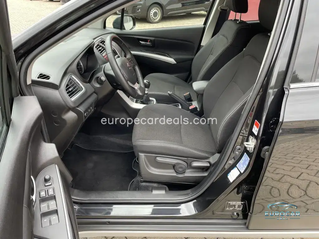 Suzuki (SX4) S-Cross