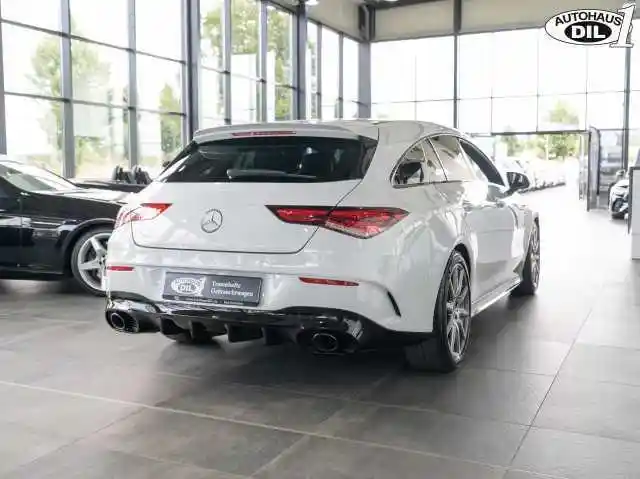 Mercedes-Benz CLA 35 AMG