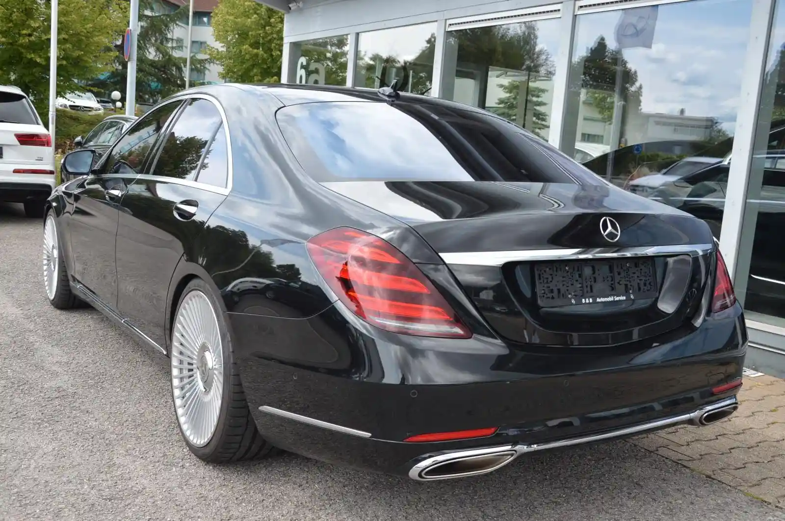 Mercedes-Benz S 560