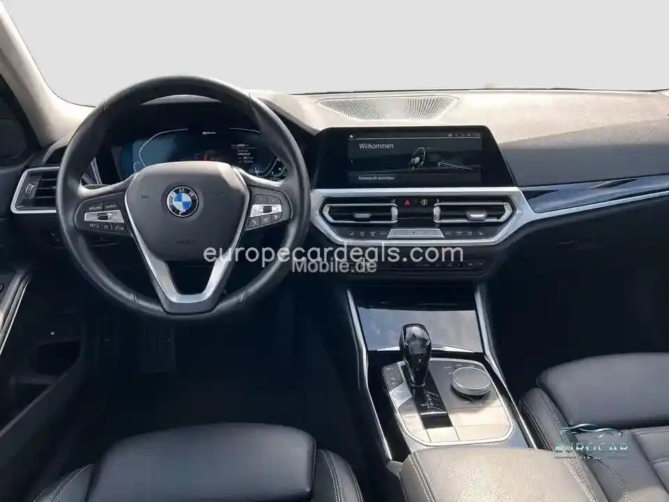BMW 330