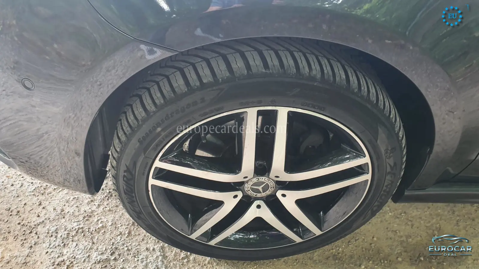 Mercedes-Benz V 220