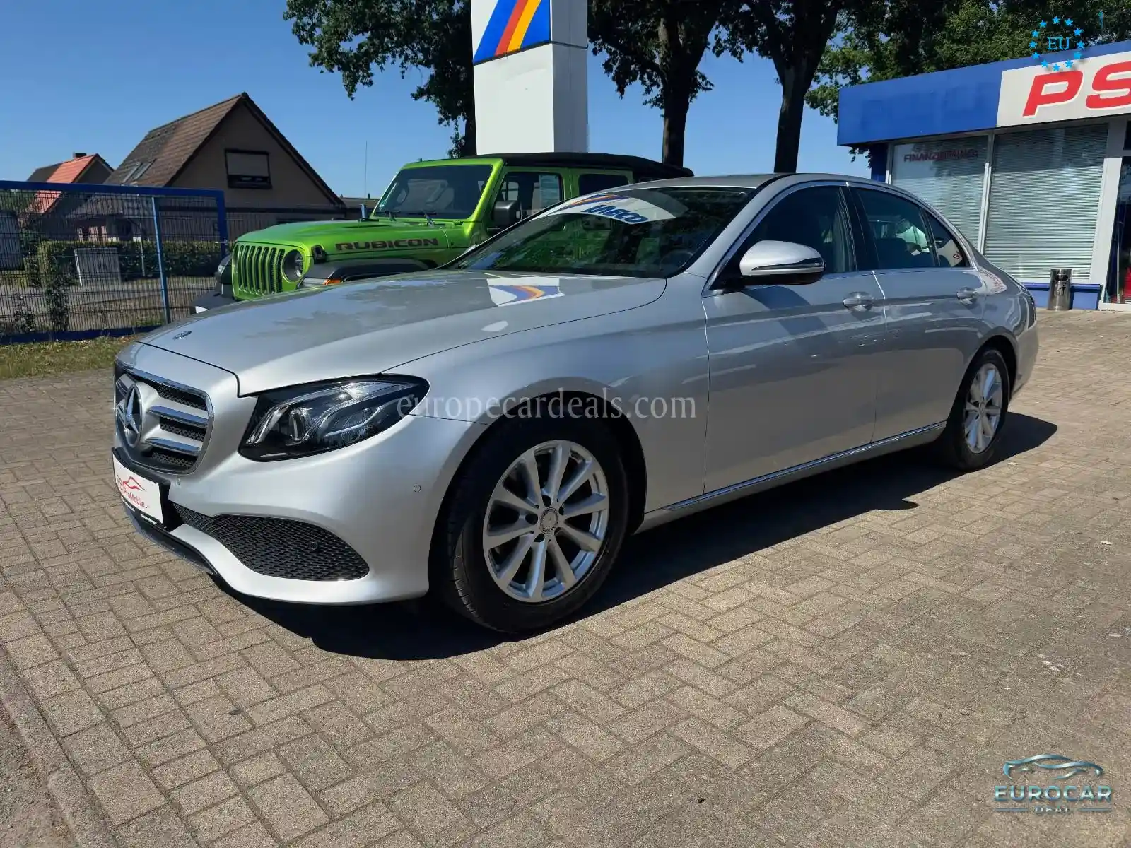 Mercedes-Benz E 200
