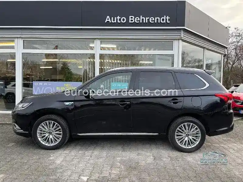 Mitsubishi Plug-in Hybrid Outlander