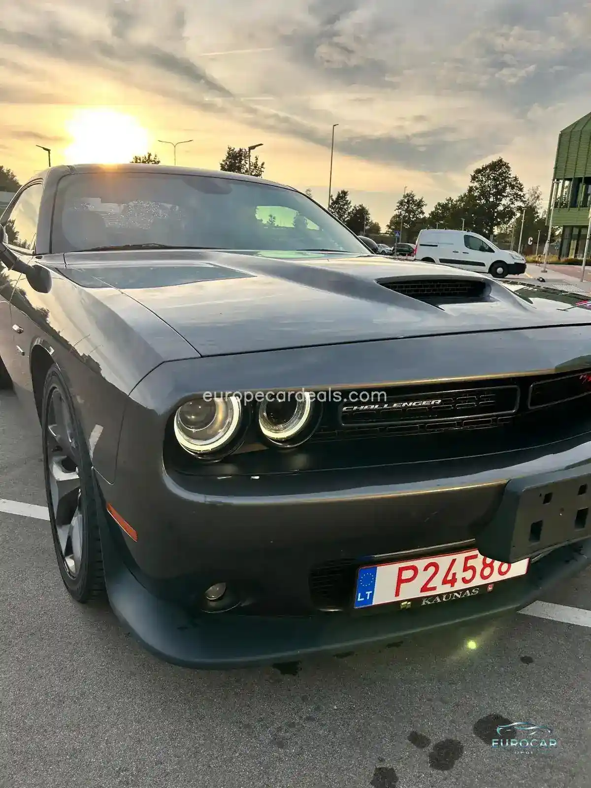 Dodge Challenger