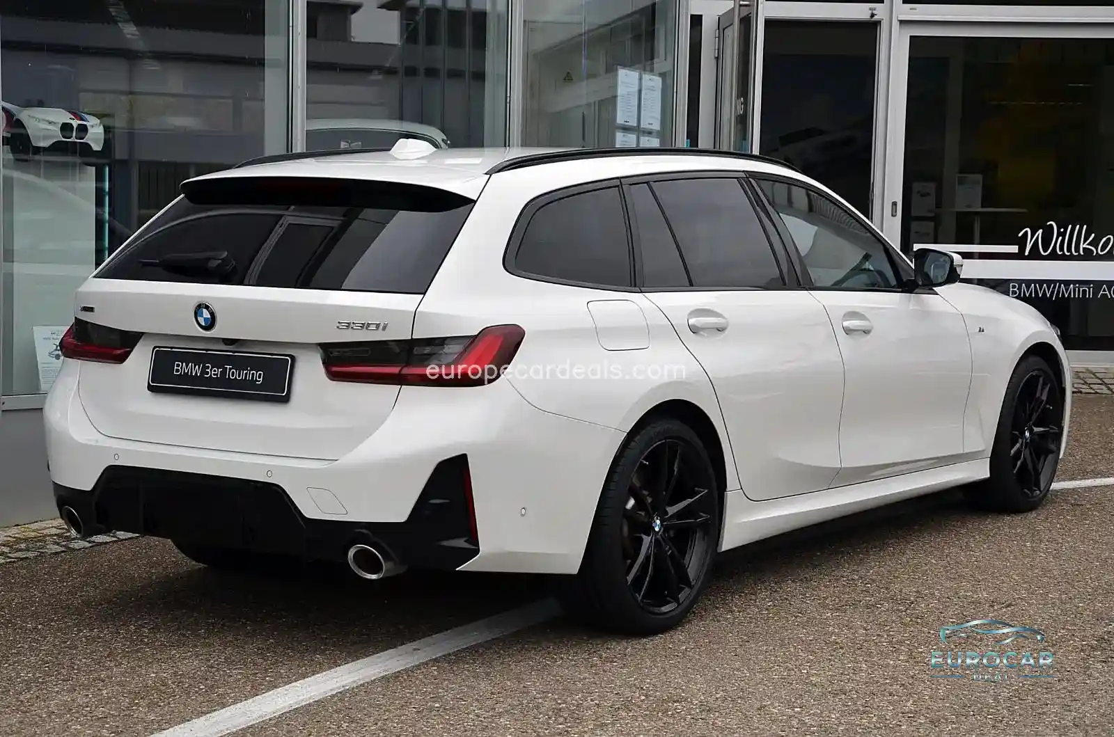 BMW 330