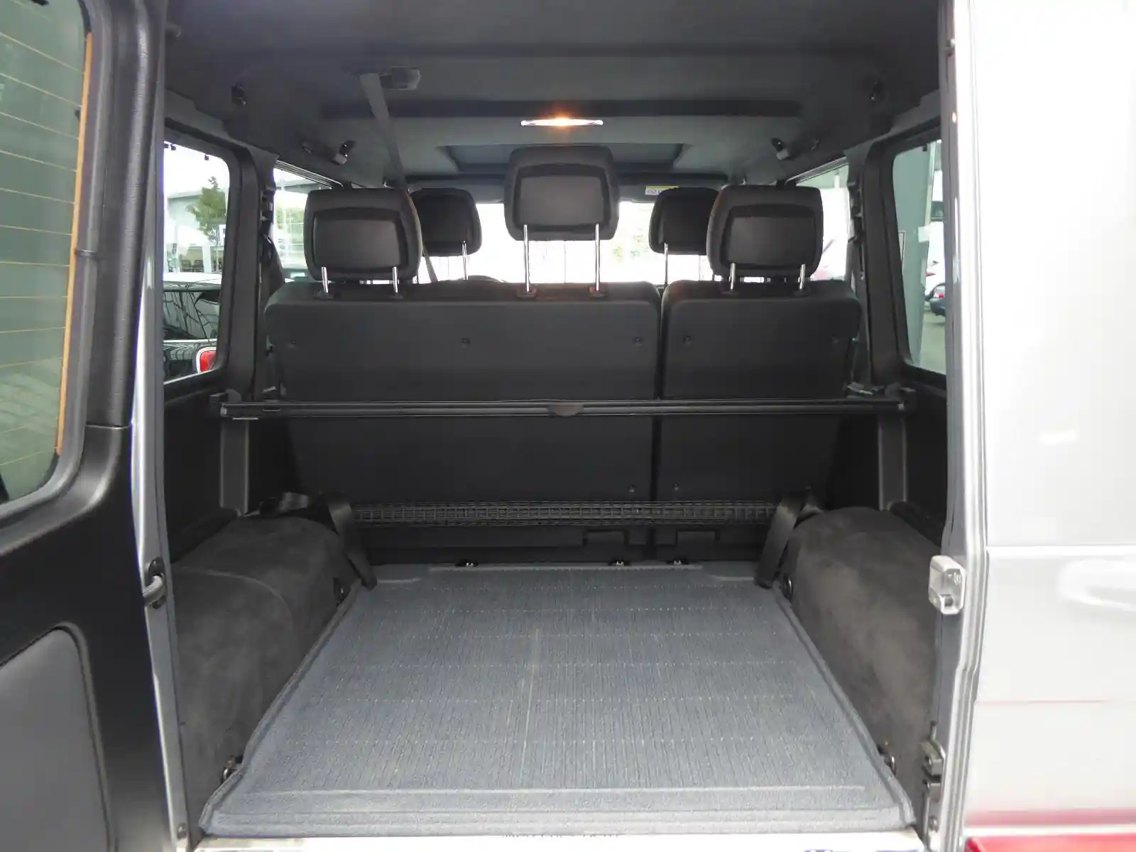 Mercedes-Benz G 500