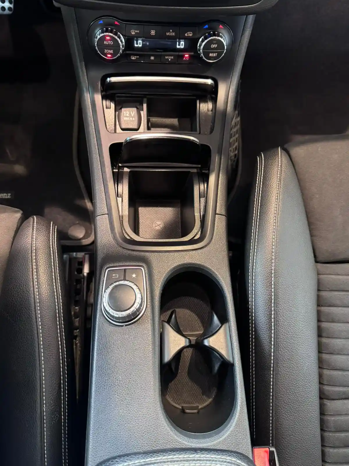 Mercedes-Benz B 220