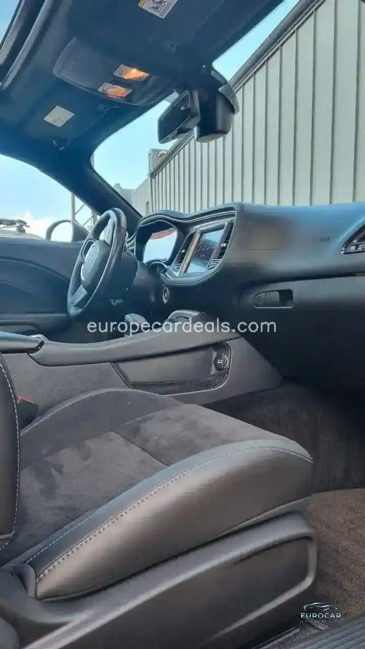 Dodge Challenger