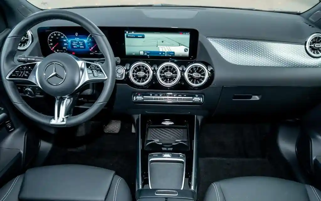 Mercedes-Benz B 200