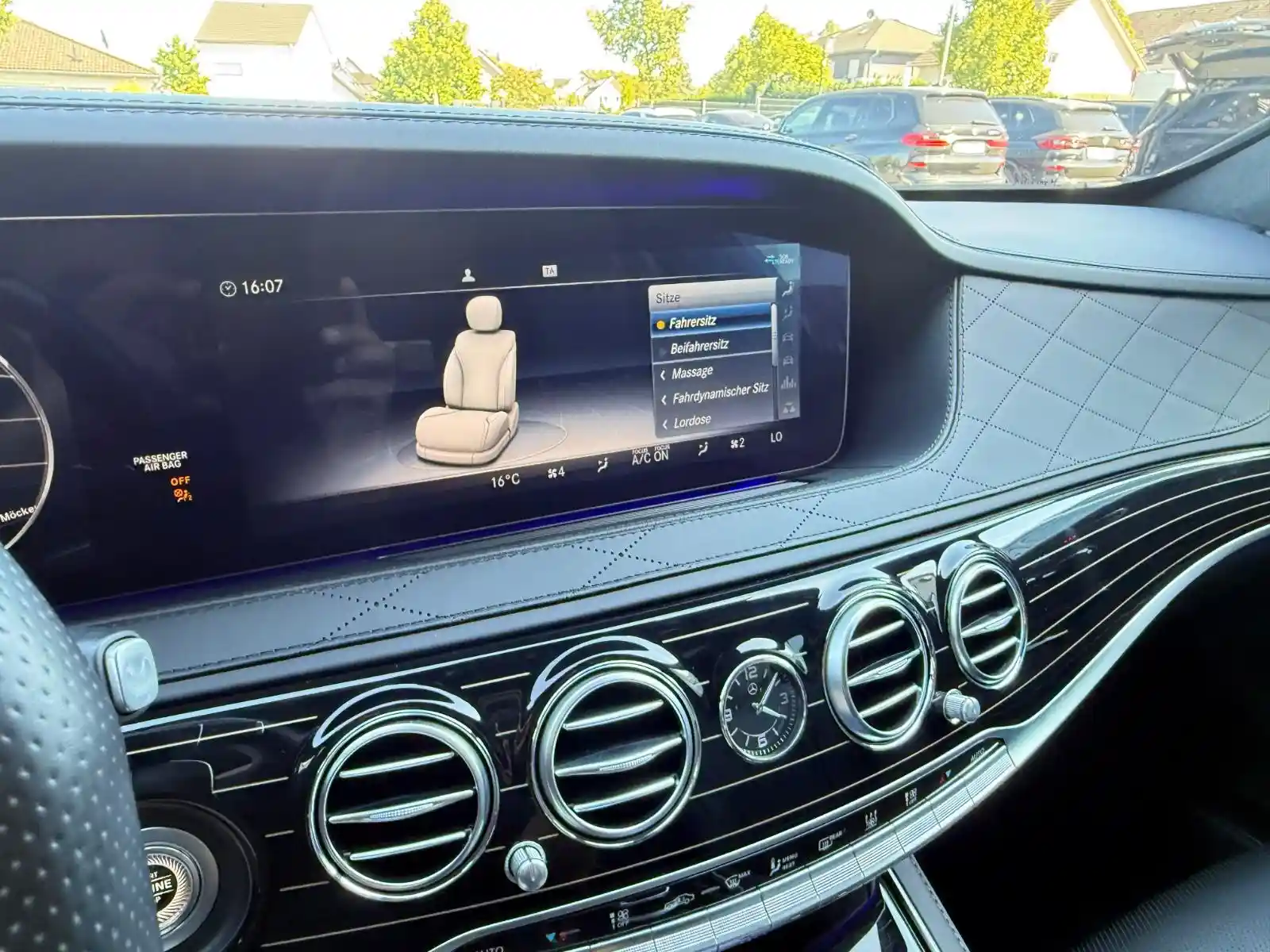 Mercedes-Benz S 560