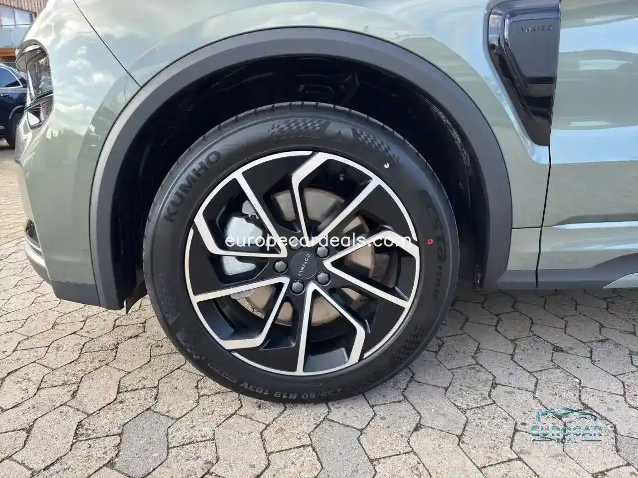 Lynk&Co 01