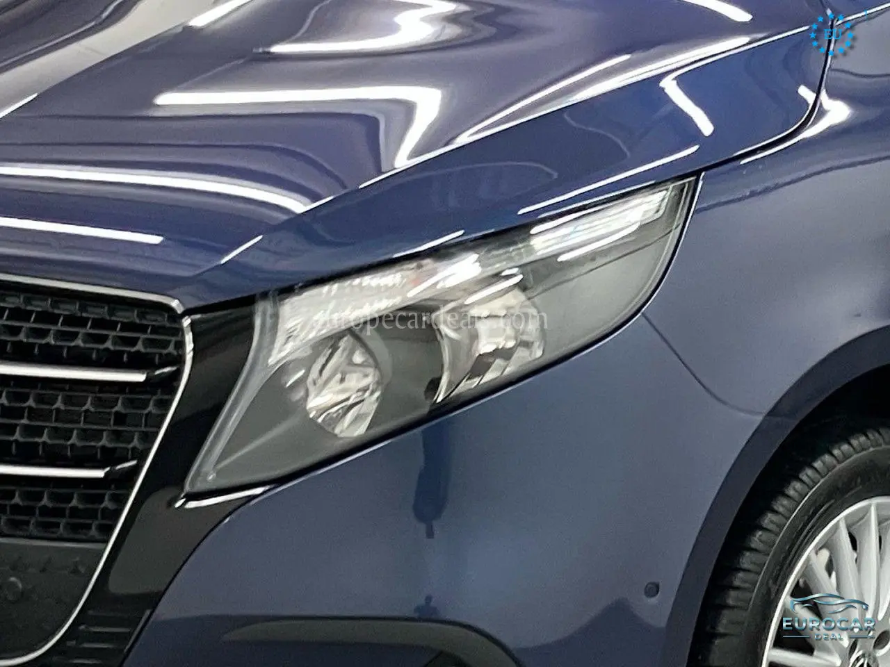 Mercedes-Benz V 220