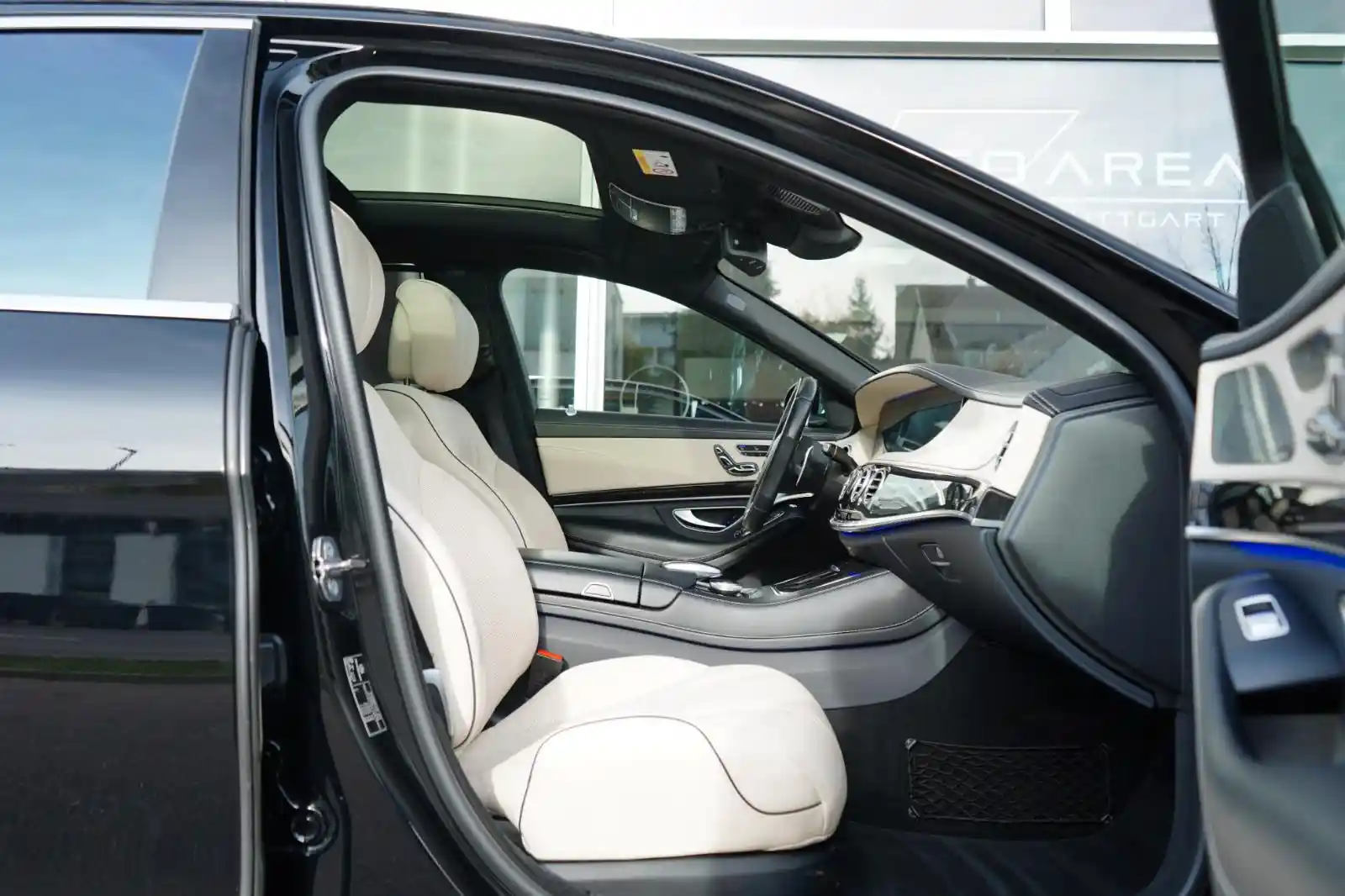 Mercedes-Benz S 560