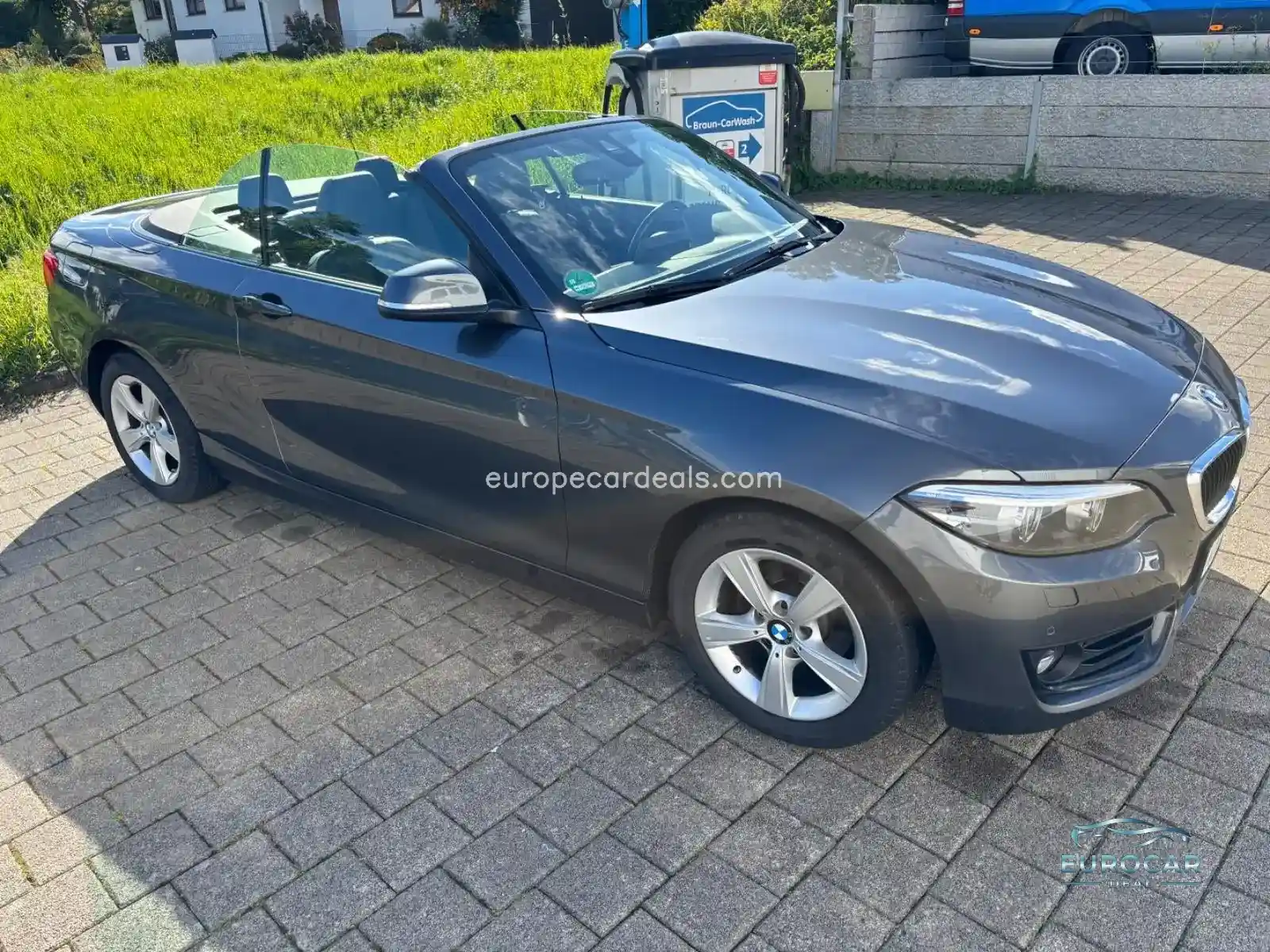 BMW 218