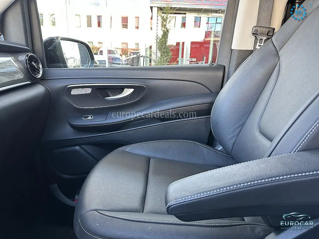 Mercedes-Benz V 220