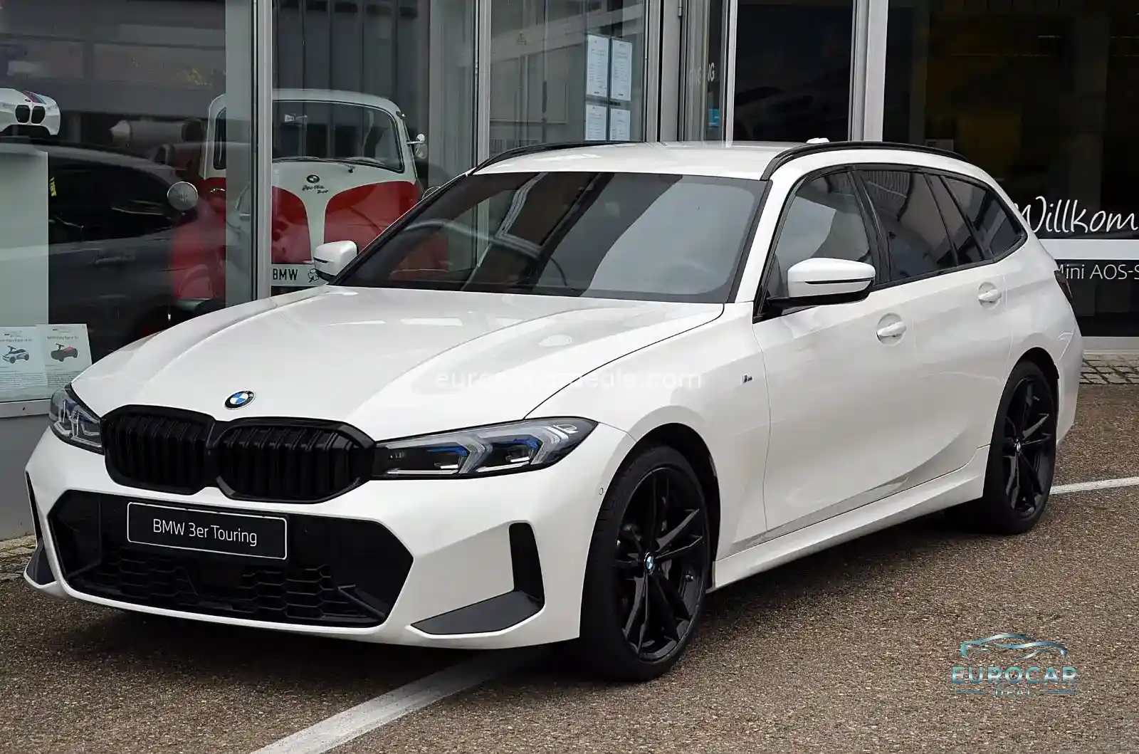 BMW 330