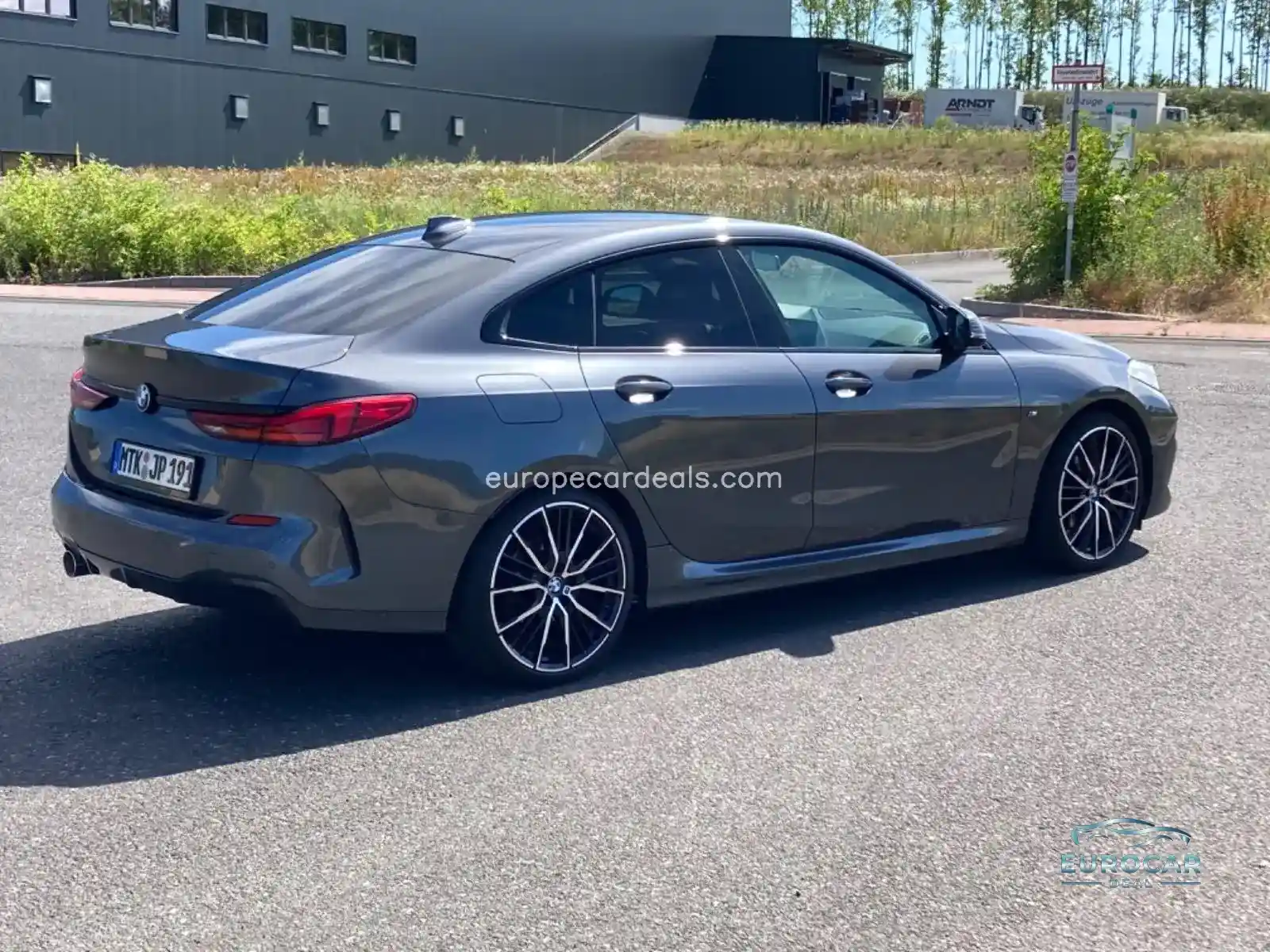 BMW 218