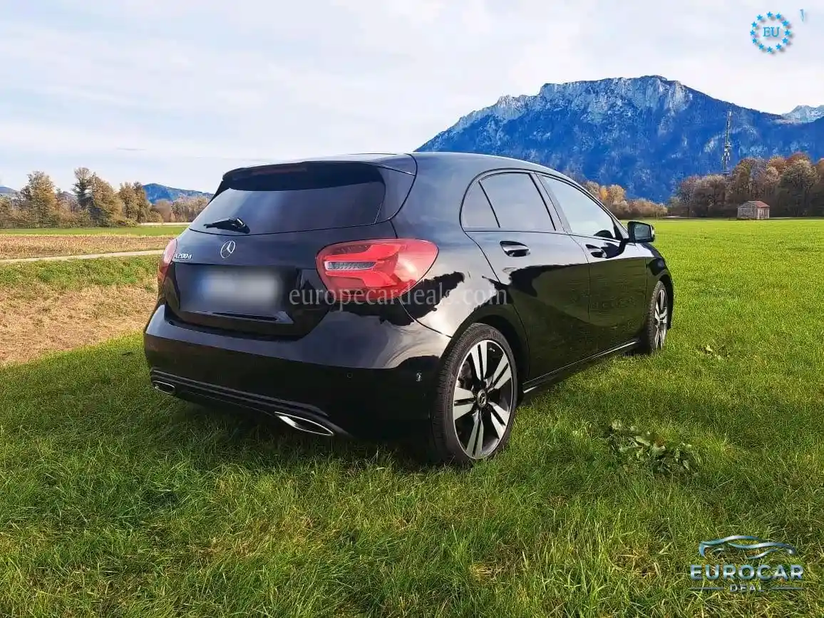 Mercedes-Benz A 200