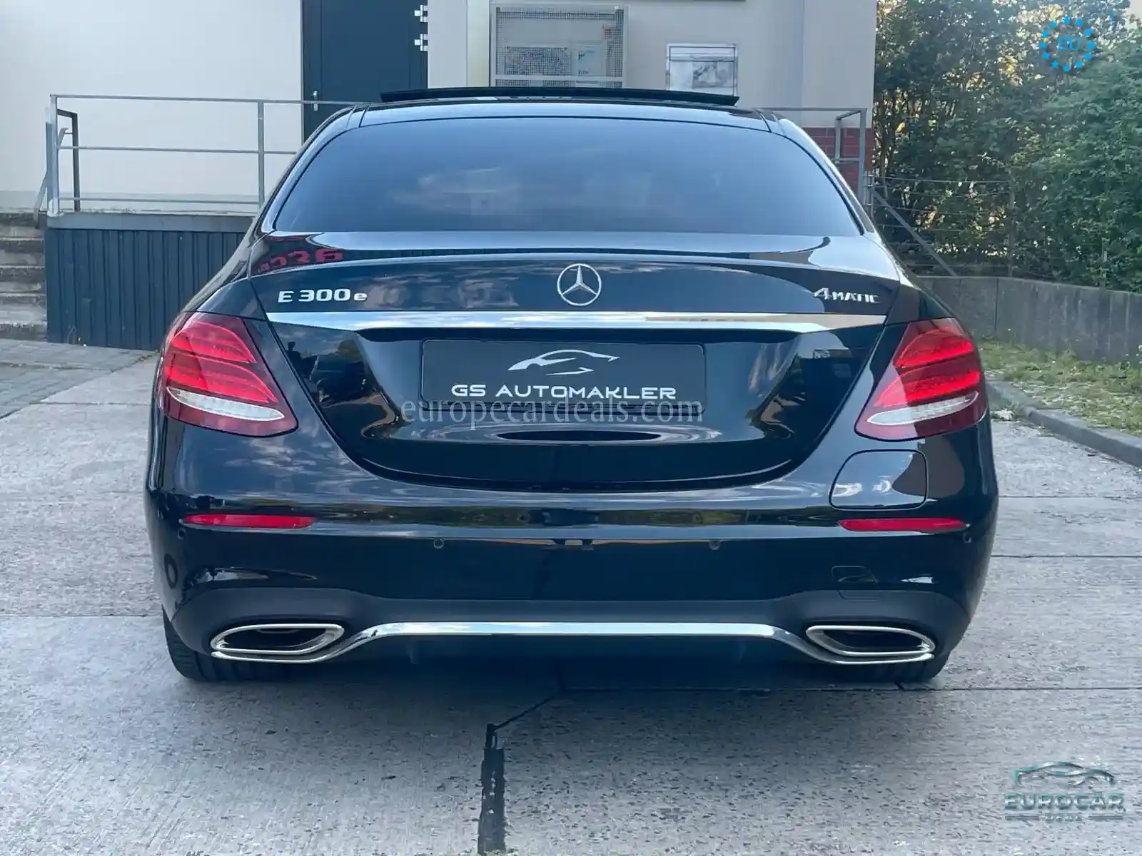 Mercedes-Benz E 300