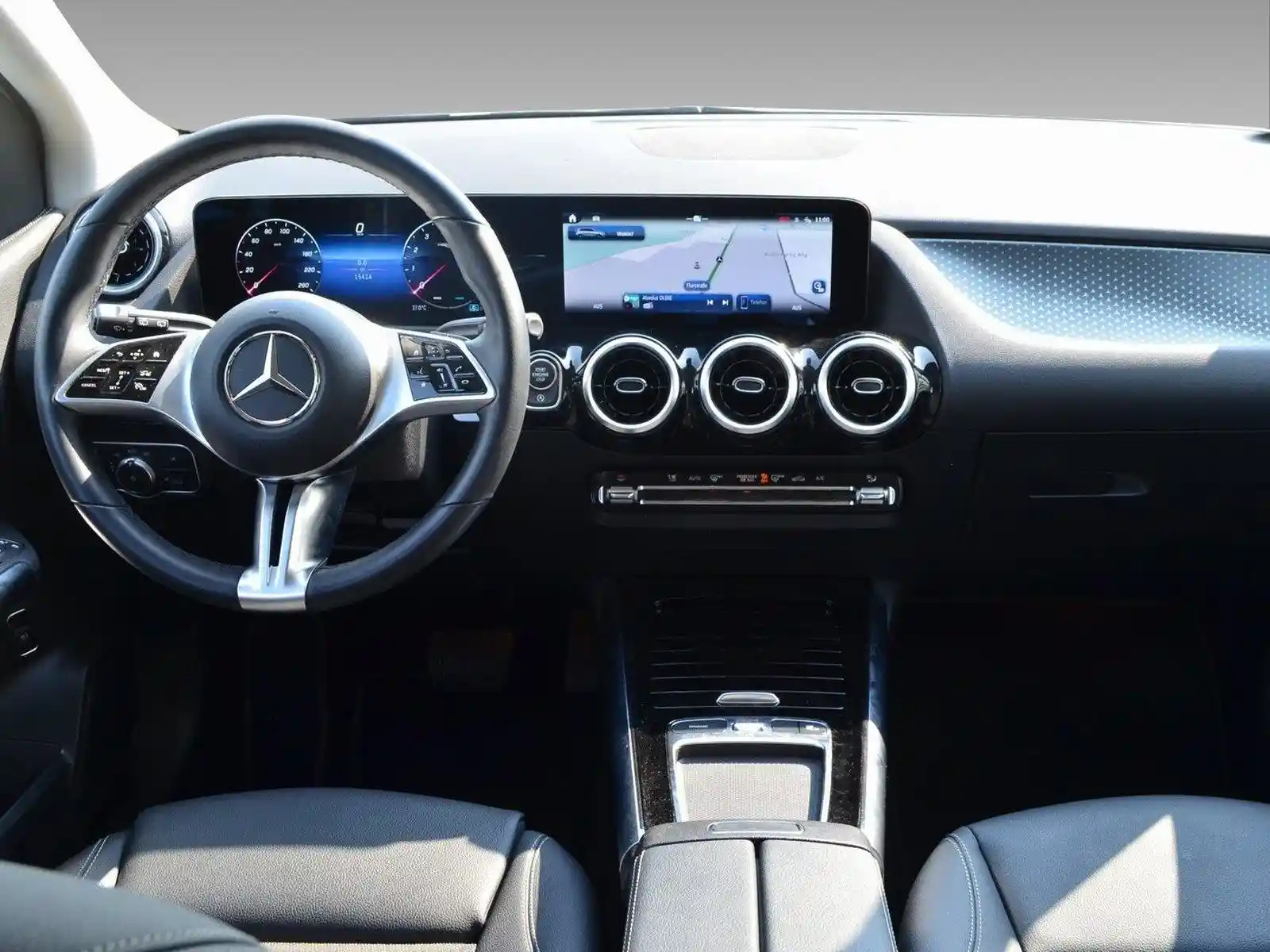 Mercedes-Benz B 180