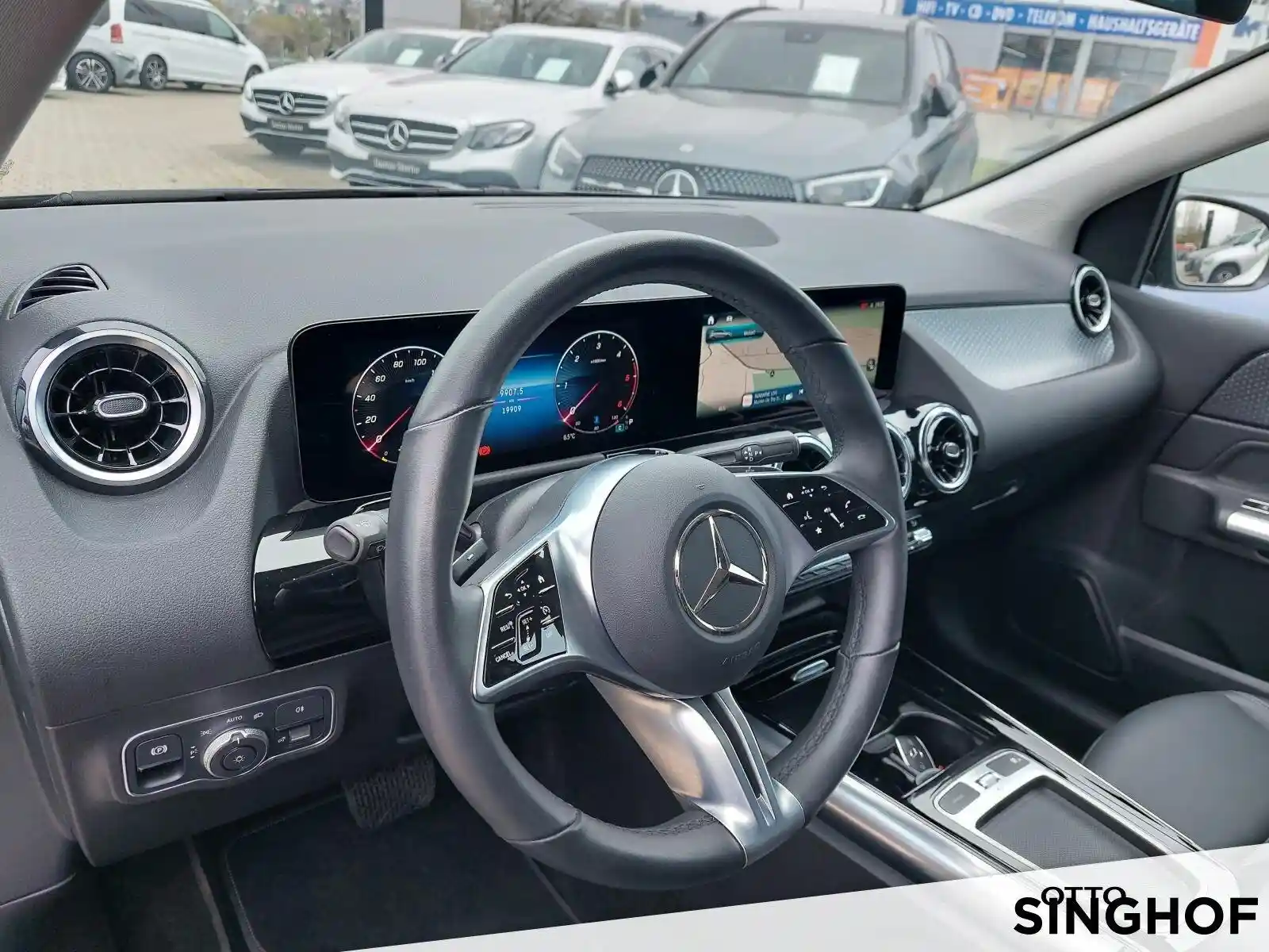 Mercedes-Benz B 220