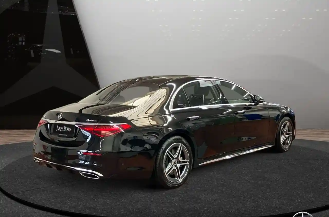 Mercedes-Benz S 500
