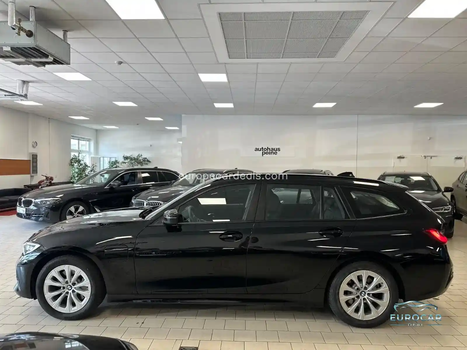 BMW 330