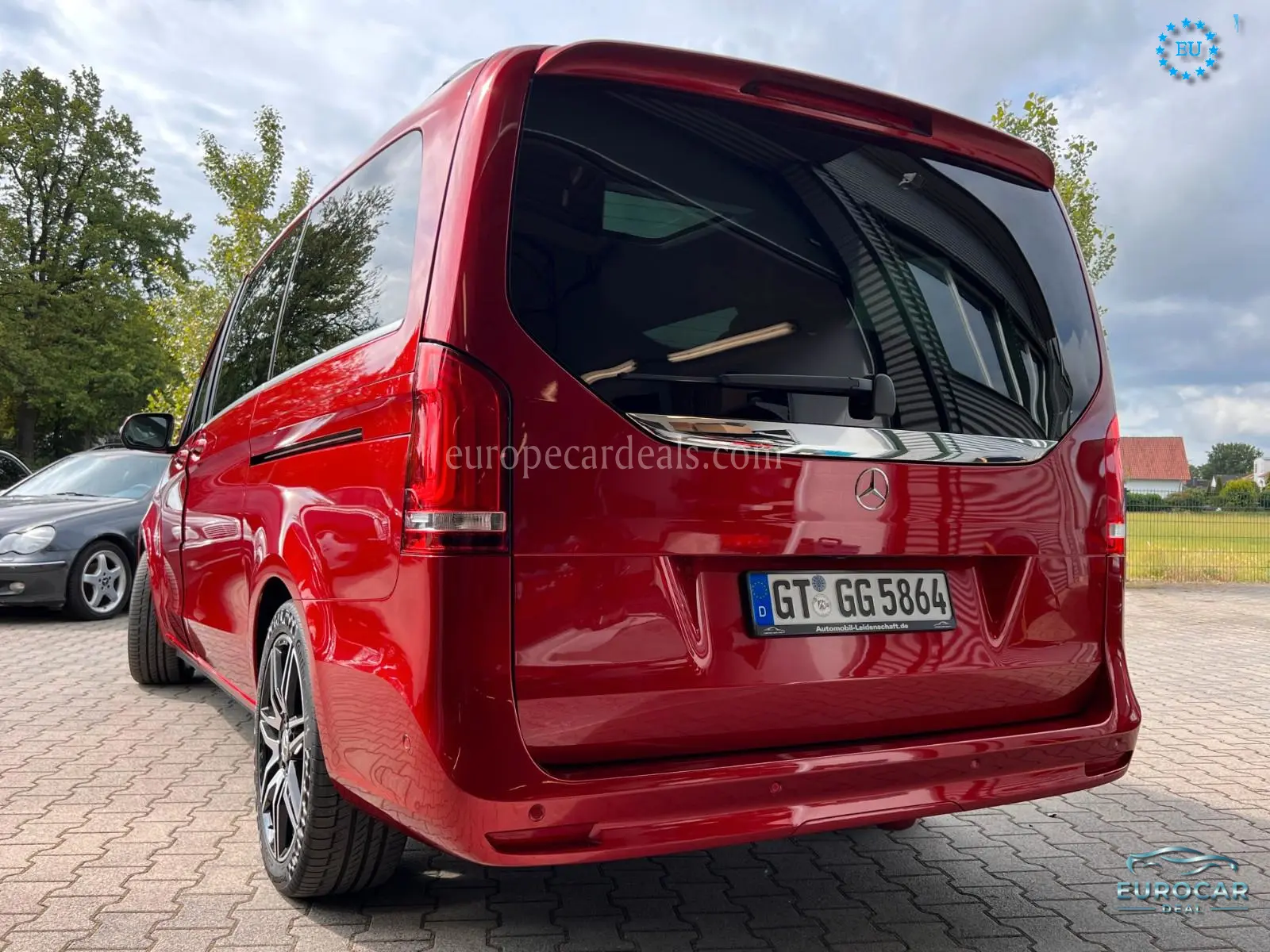 Mercedes-Benz V 220