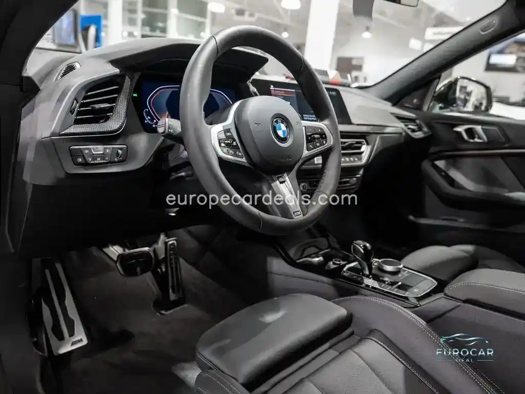 BMW M235