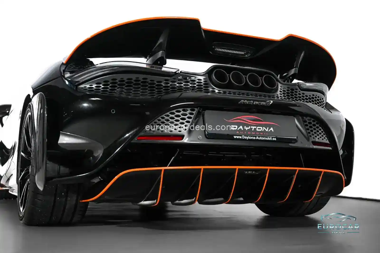 McLaren 765LT