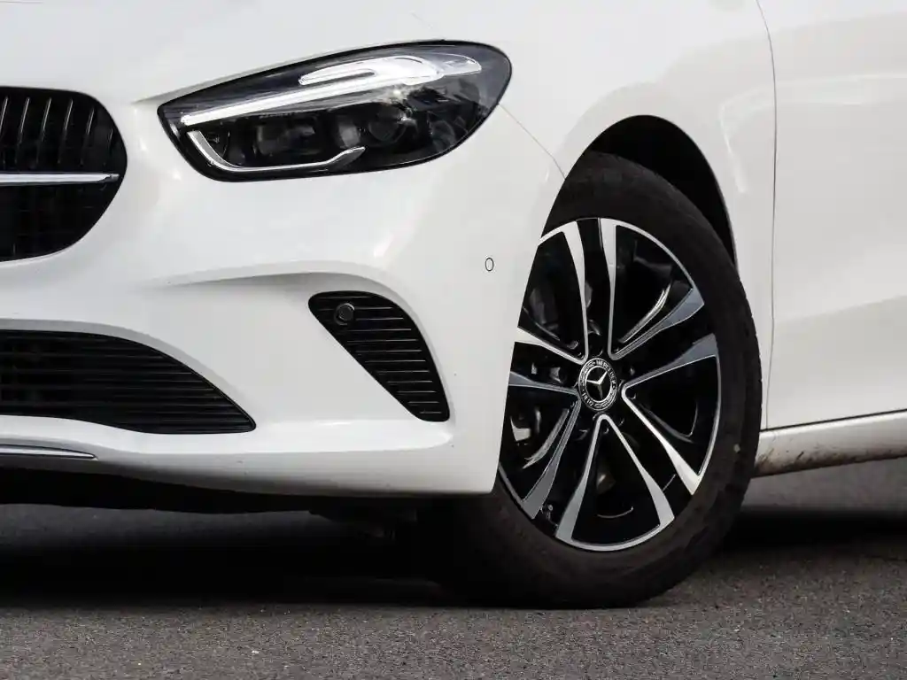 Mercedes-Benz B 250