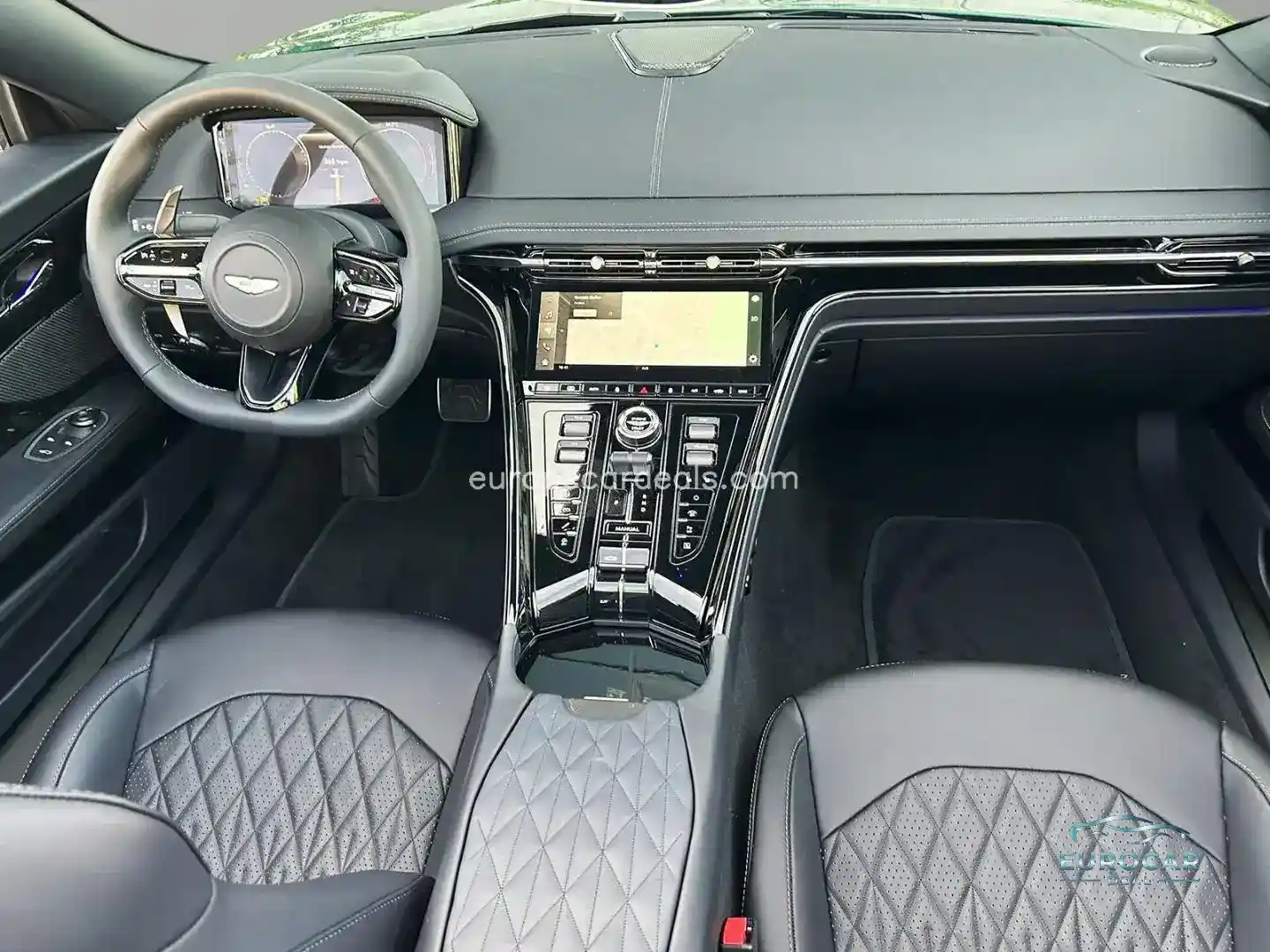 Aston Martin DB12