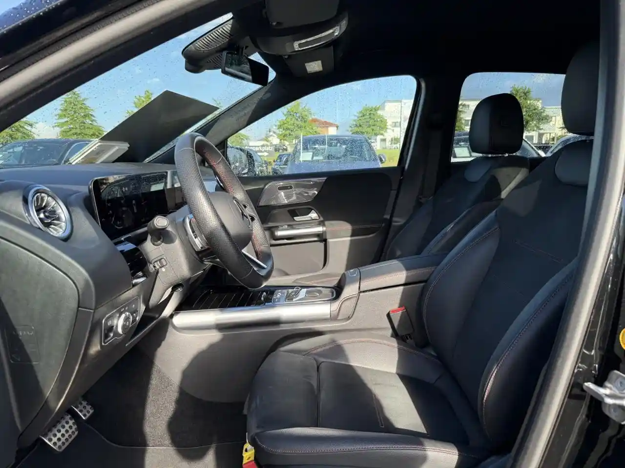 Mercedes-Benz B 220