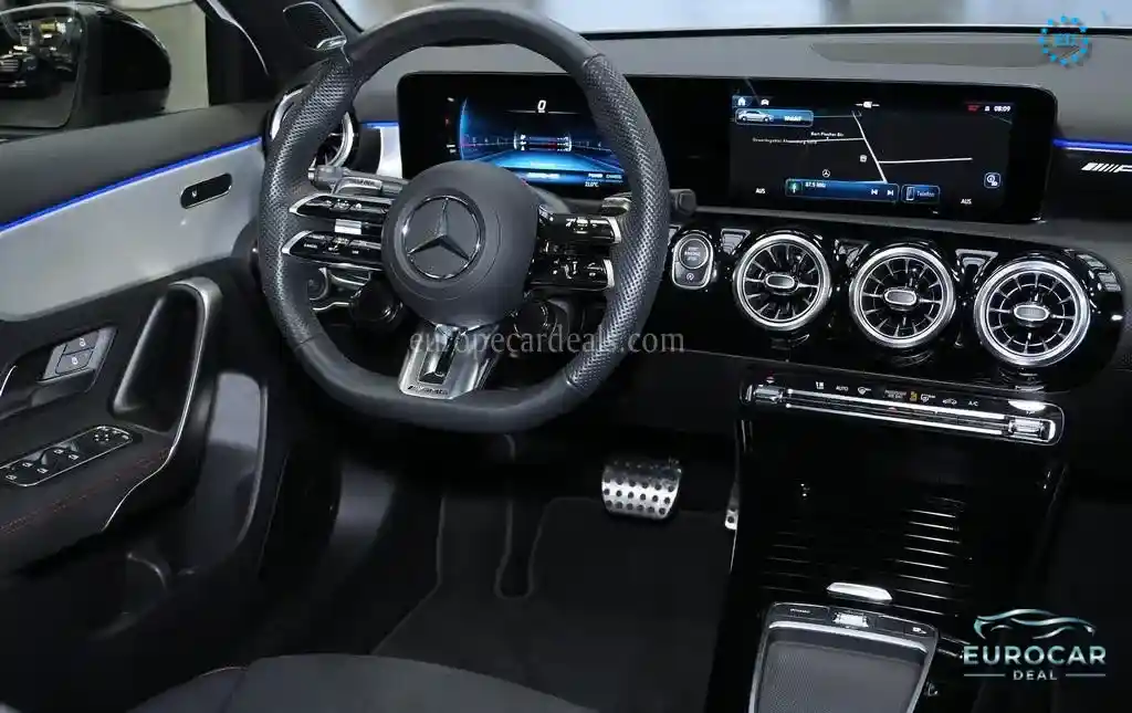 Mercedes-Benz A 35 AMG